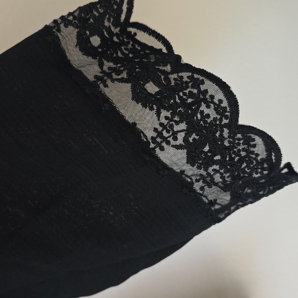 Black Lace Trim Umgee Women's Top - Picture 5 of 9